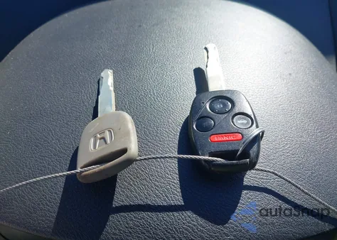 2005 Honda Accord 3.0 Ex z USA, uszkodzony, nr VIN 1HGCM66845A049836